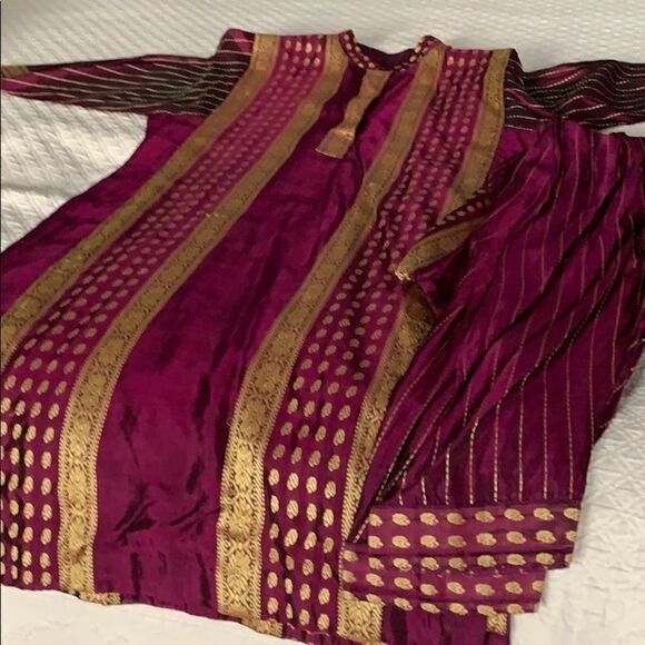 Salwaar Kameez suit- size S - Picture 7 of 7